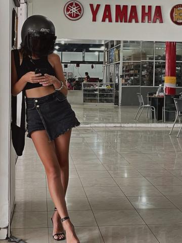 Джулия Тегульдет